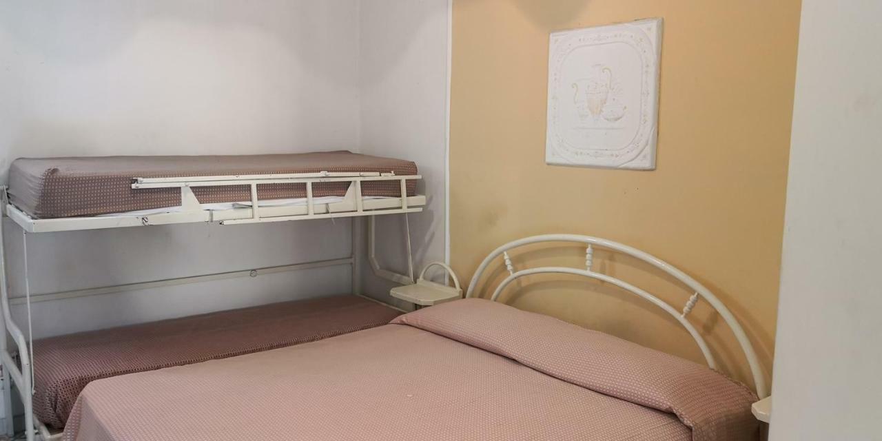 Villaggio "Camping Pompei" Bungalow Szoba fotó